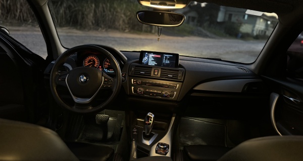 BMW 118i 