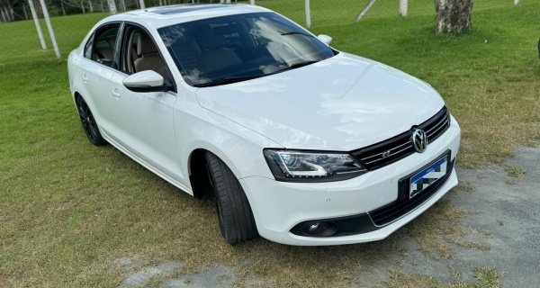 Jetta TSI Completo